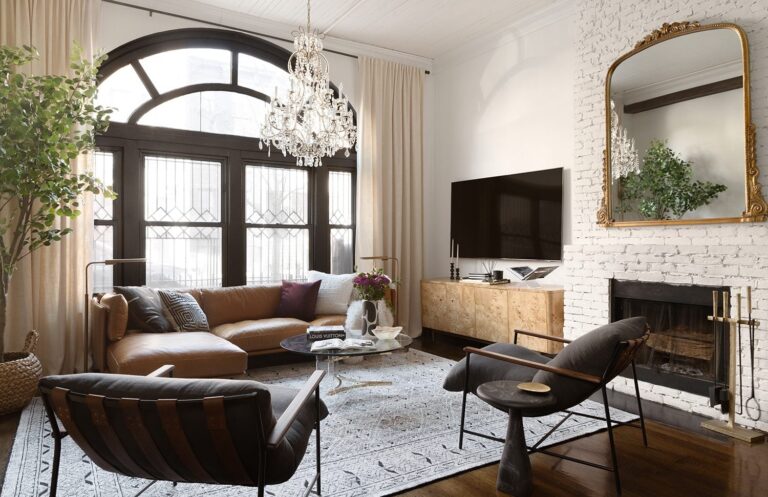 Roomora home decor showcasing stylish furniture and accessories for modern, comfortable, and personalized living spaces.